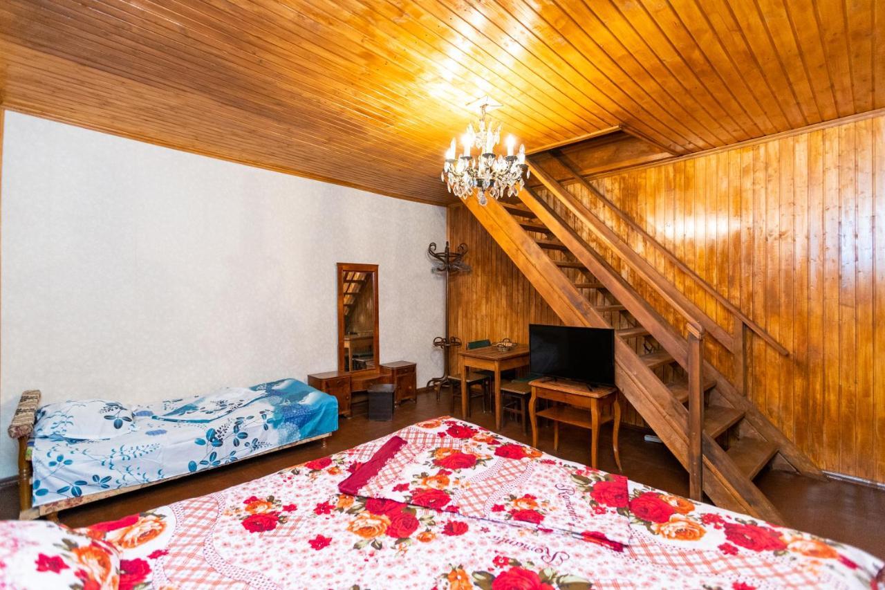 Guest House Gege Tbilisi Bagian luar foto