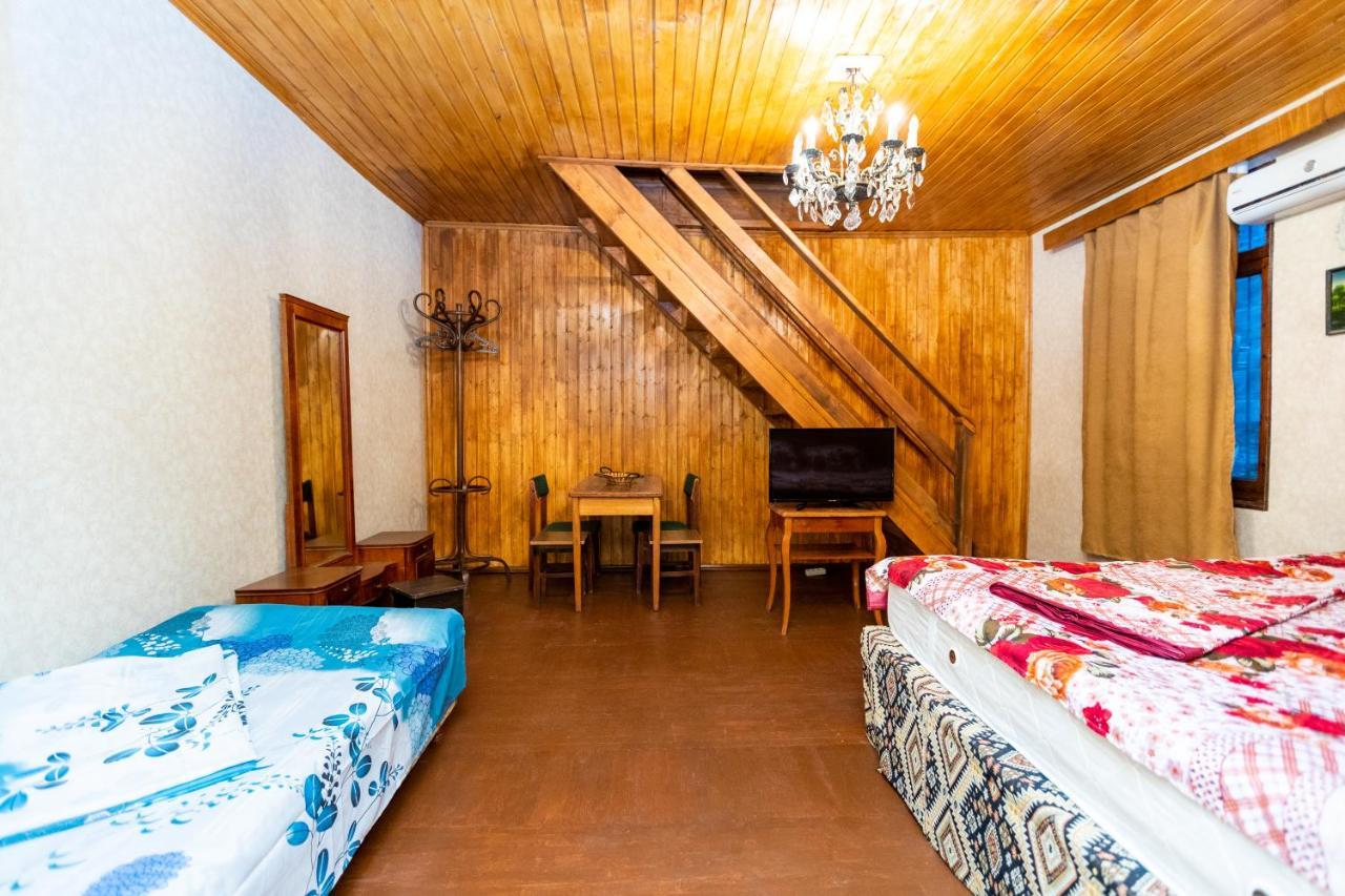 Guest House Gege Tbilisi Bagian luar foto